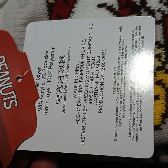 ❤️Snoopy Sherpa Socks Cozy Moments Fuzzy Footies Slippers - Picture 4 of 9